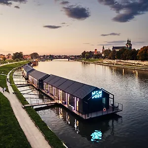 New Port - Premium Floating Hotel de apartamente Krasków